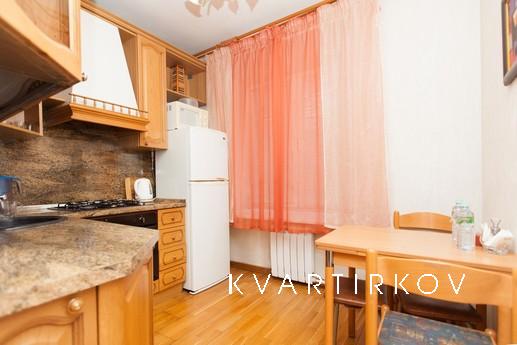 2-комнатная квартира бизнес-класса 145, Москва - квартира посуточно