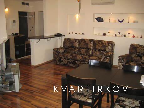 Сдается 3-х  комнатная квартира, Сочи - квартира посуточно