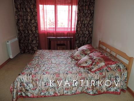 Comfortable apartment in a quiet, green area, within walking