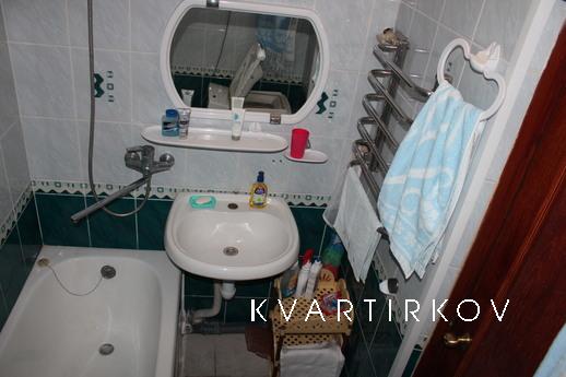 2 bedroom apartment for rent, Yevpatoriya - apartment by the day