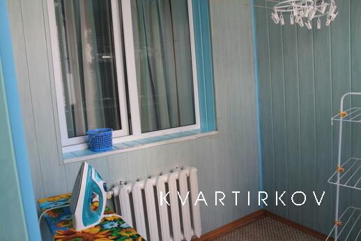 2 bedroom apartment for rent, Yevpatoriya - apartment by the day