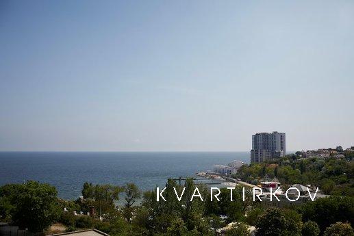 3 BR. Apartments in Arcadia Palace, Odessa - apartment by the day