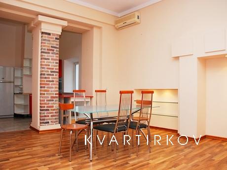 VIP apartment in the center of the day, Kyiv - apartment by the day