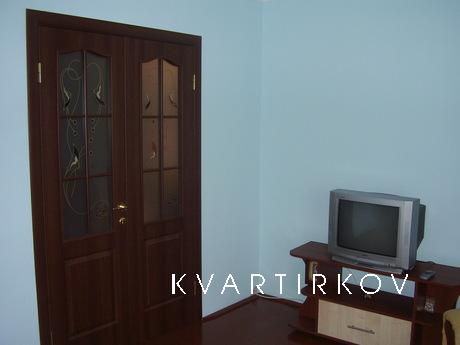 own cozy one-bedroom apartment, Chernivtsi - apartment by the day