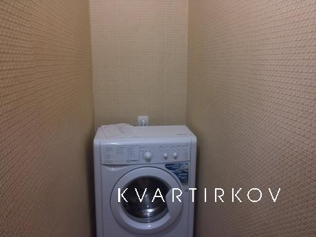 1 bedroom apartment in the center, Berdiansk - apartment by the day