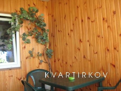 For rent by the day 2hmestnye rooms, Berdiansk - apartment by the day