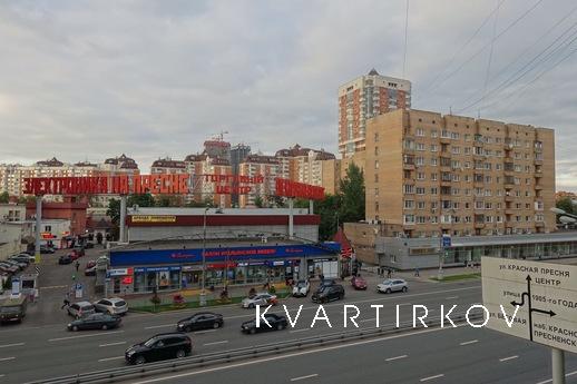 Квартира на сутки метро Улица 1905 Года, Москва - квартира посуточно