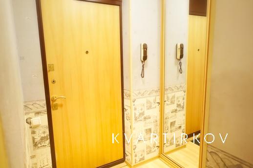 Apartment Metro Kakhovskaya, Moscow - apartment by the day