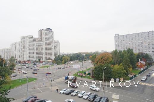 Apartment Metro Kakhovskaya, Moscow - apartment by the day