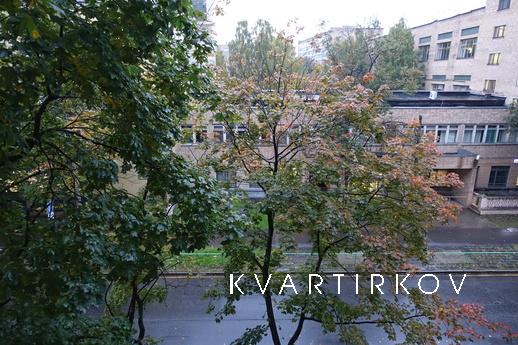 Квартира на сутки метро Аэропорт, Москва - квартира посуточно