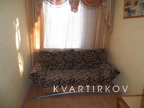 2 bedroom near the sea on Lenina, Alushta - apartment by the day