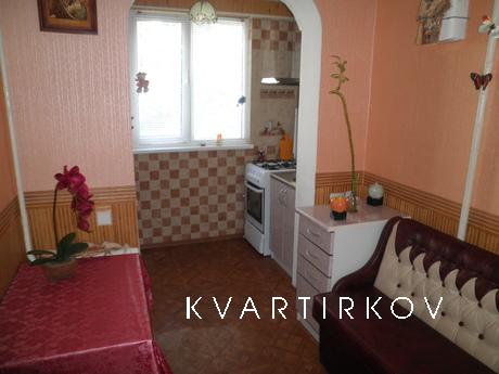 Normal studio in the resort, Alushta - apartment by the day