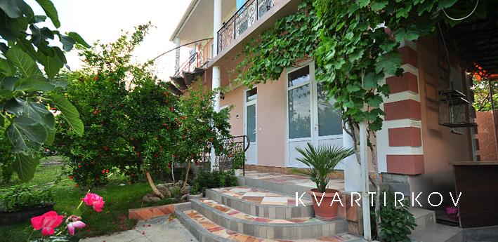 Comfortable rooms, Sudak - apartment by the day