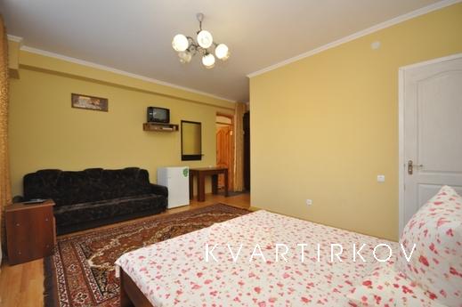 Comfortable rooms, Sudak - apartment by the day