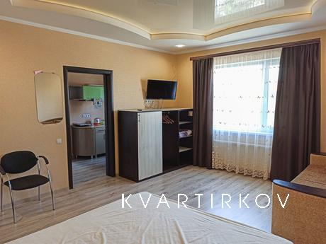 Rent luxury rooms in a 4-star hotel, Berdiansk - apartment by the day