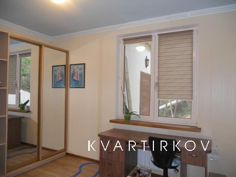 House in Livadia, Yalta - apartment by the day