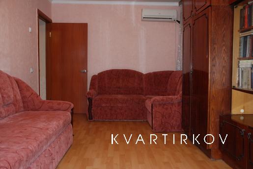 2 кімнатна квартира в центрі, вокзал, Київ - квартира подобово