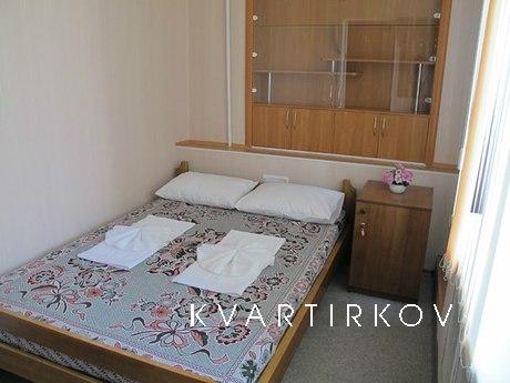 We rent cozy rooms of economy class in a mini hotel, cozy, h