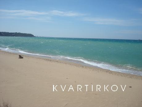 Коттедж в районе пляжа Учкуевка, Севастополь - квартира посуточно