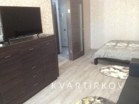 1 кімнатна квартира у моря на Парковой, Чорноморськ (Іллічівськ) - квартира подобово