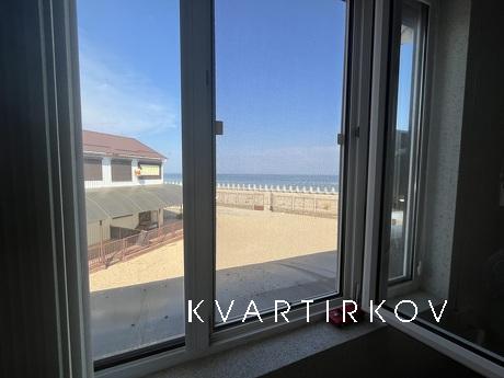 Rent a cottage on the sand, 1st line by the sea, Gribovka - apartment by the day