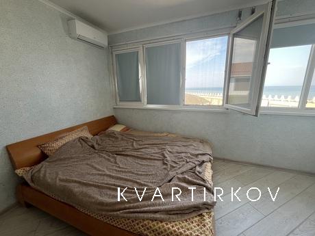 Rent a cottage on the sand, 1st line by the sea, Gribovka - apartment by the day