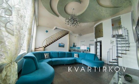 VIP Cottage 1 line from the sea, Chernomorsk (Illichivsk) - apartment by the day