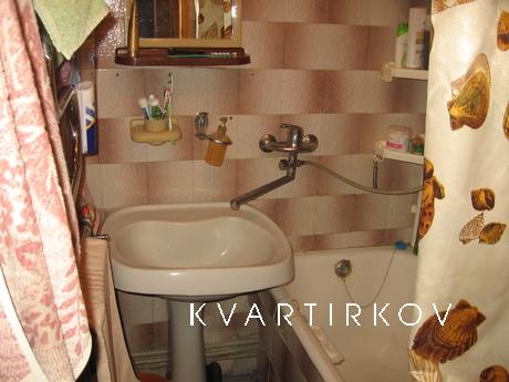 1 bedroom apartment of economy class, Yevpatoriya - apartment by the day