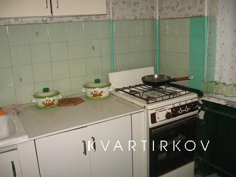 1 bedroom apartment of economy class, Yevpatoriya - apartment by the day