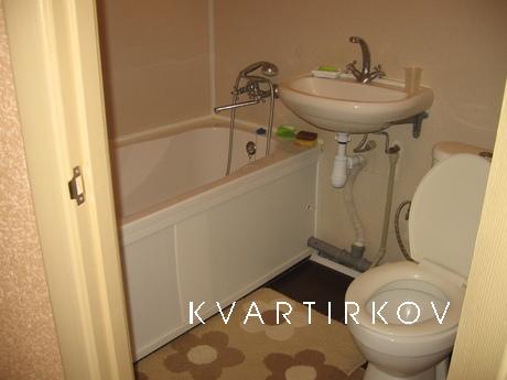 1 bedroom apartment in the center, Yevpatoriya - apartment by the day