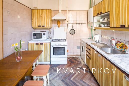 2-кімнатна квартира недалеко від вокзалу, Львів - квартира подобово