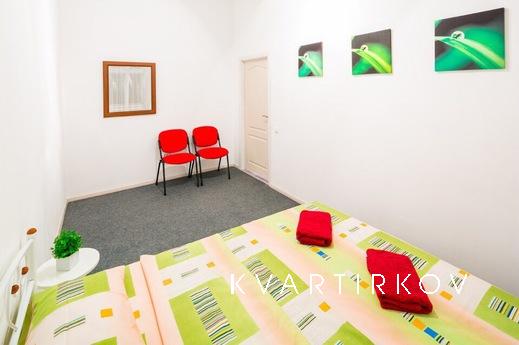 3х кімнатна квартира на Площі Ринок, Львів - квартира подобово