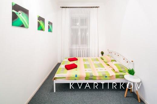 3х кімнатна квартира на Площі Ринок, Львів - квартира подобово