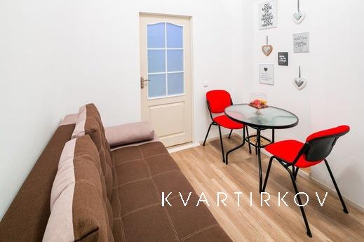 3х кімнатна квартира на Площі Ринок, Львів - квартира подобово