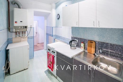 3х кімнатна квартира на Площі Ринок, Львів - квартира подобово