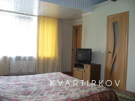 . в центрі з евроремо подобово, Саранськ - квартира подобово