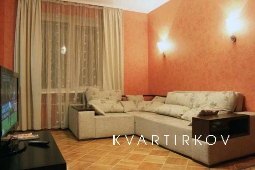The apartment is near Sumskaya Street and Gorky Park. Spacio