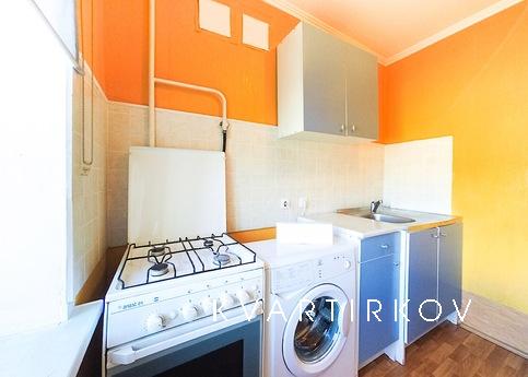 ПОСУТОЧНО 1-кв. в центре  Екатеринбурга, Екатеринбург - квартира посуточно