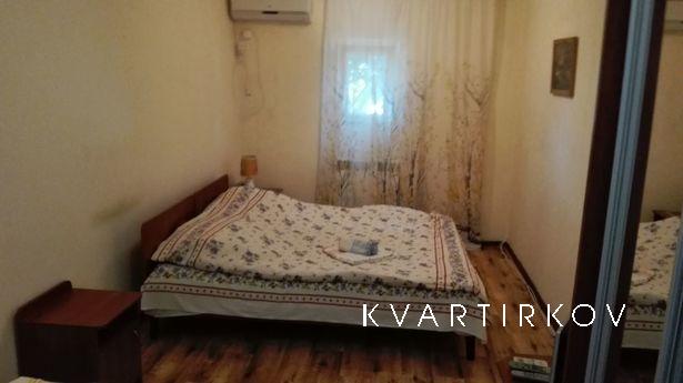 Daily rent a house with swimming pool, Sevastopol - apartment by the day