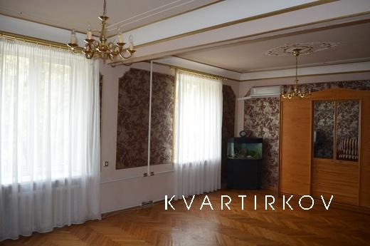 One-bedroom apartment in the center of Volgograd, near the C