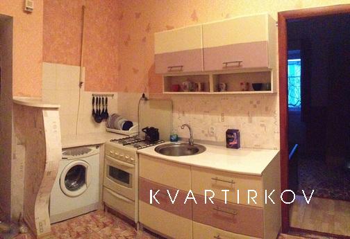 Rent a house near  Defense, Yevpatoriya - apartment by the day