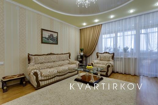 Apartments in the park, Yevpatoriya - apartment by the day