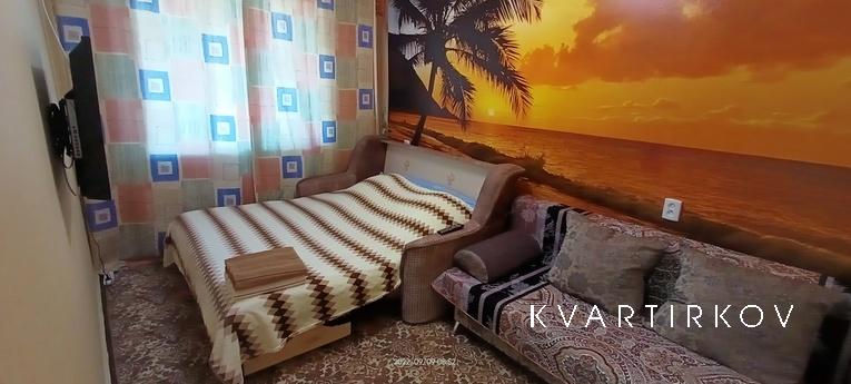 Уютная квартира с видом на Белую Скалу, Белогорск - квартира посуточно