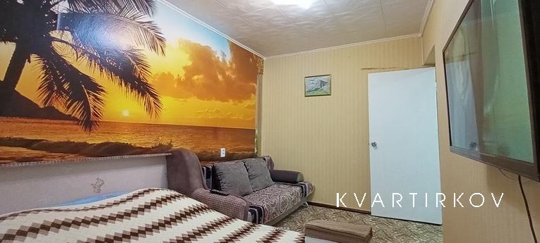 Уютная квартира с видом на Белую Скалу, Белогорск - квартира посуточно