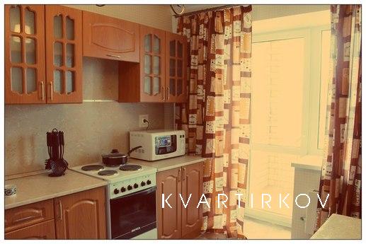 ПОСУТОЧНО  1-КМ КВАРТИРА В НОВОМ ДОМЕ, Екатеринбург - квартира посуточно