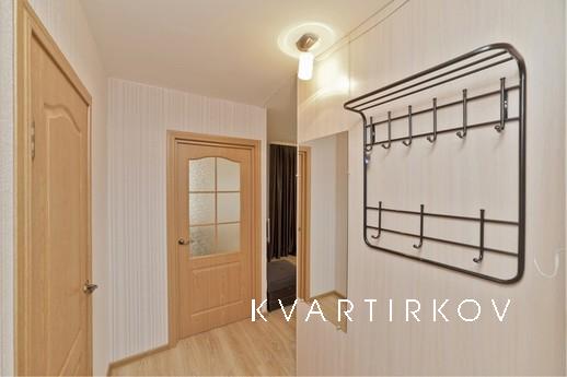1-km apartment with renovated, Yekaterinburg - apartment by the day