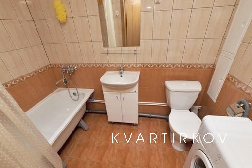 1-km apartment with renovated, Yekaterinburg - apartment by the day