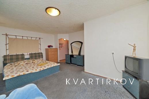 1 км ж.д вокзал, Екатеринбург - квартира посуточно