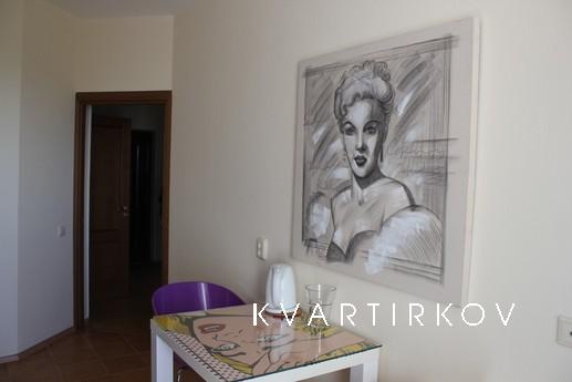 Great apartment near the subway!, Saint Petersburg - apartment by the day