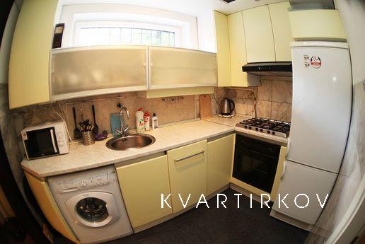 m Sokolniki 3-bedroom apartment, Moscow - apartment by the day